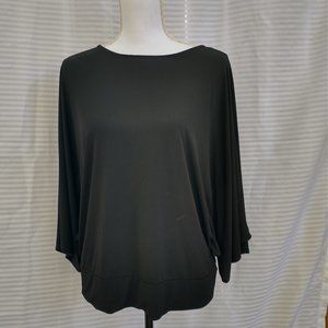 Chico's Black Top size 2 or Large keyhole in back